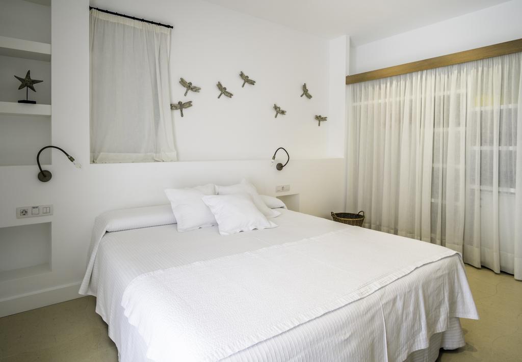 Hotel Es Marès San Francisco Javier Extérieur photo